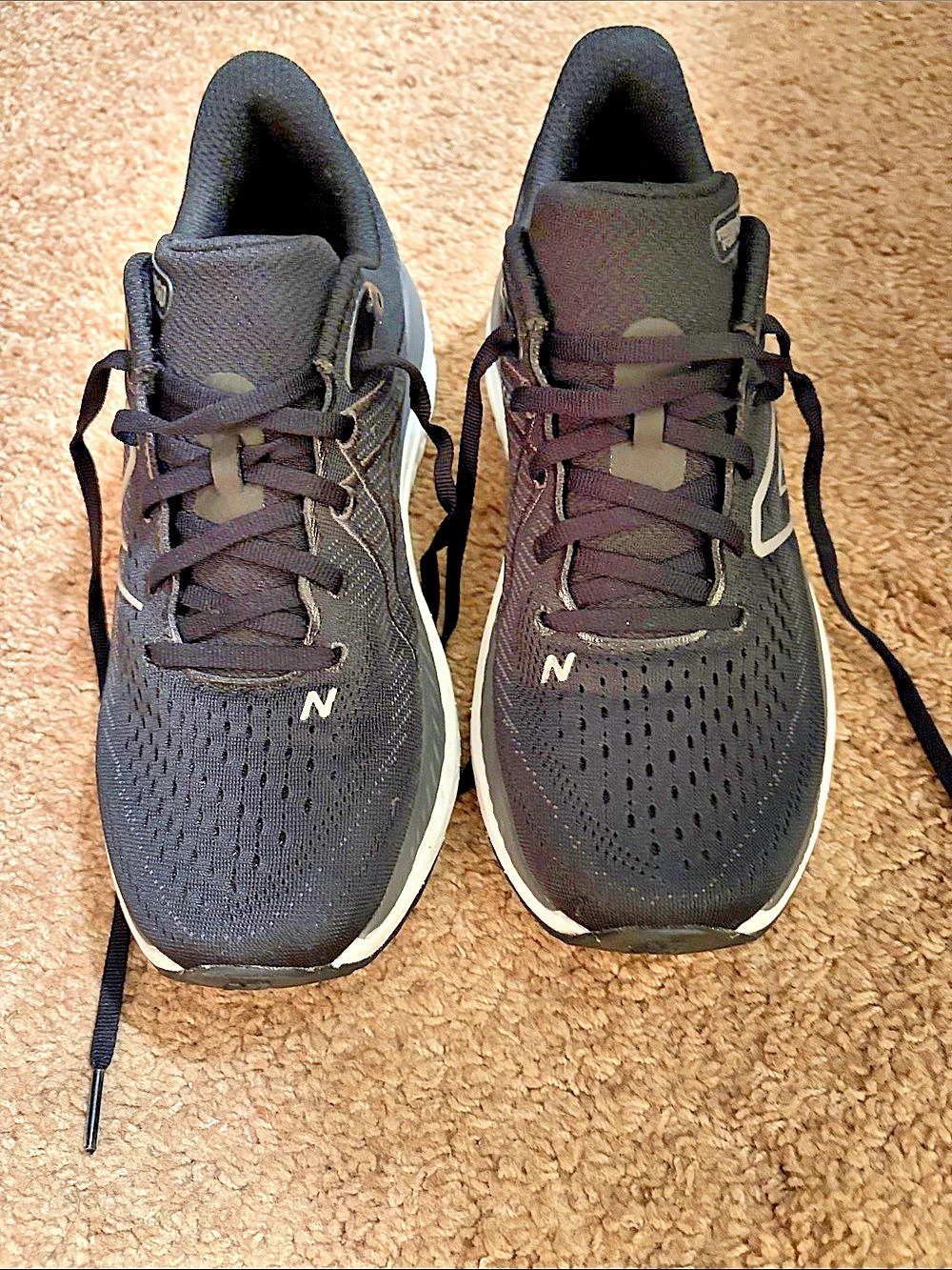 New Balance Fresh Foam X 860v12 Athletic Shoes Black & White